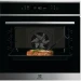 Электрический духовой шкаф Electrolux EOE7F31X, объем духовки 72 л, дисплей